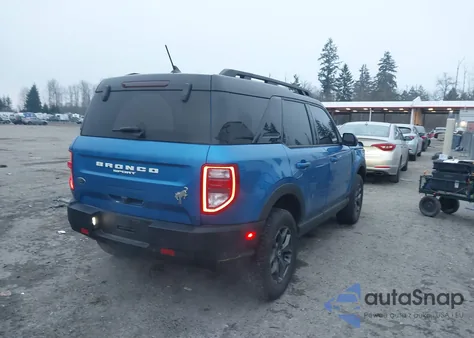 2022 Ford Bronco Sport Badlands z USA, uszkodzony, nr VIN 3FMCR9D90NRD49162